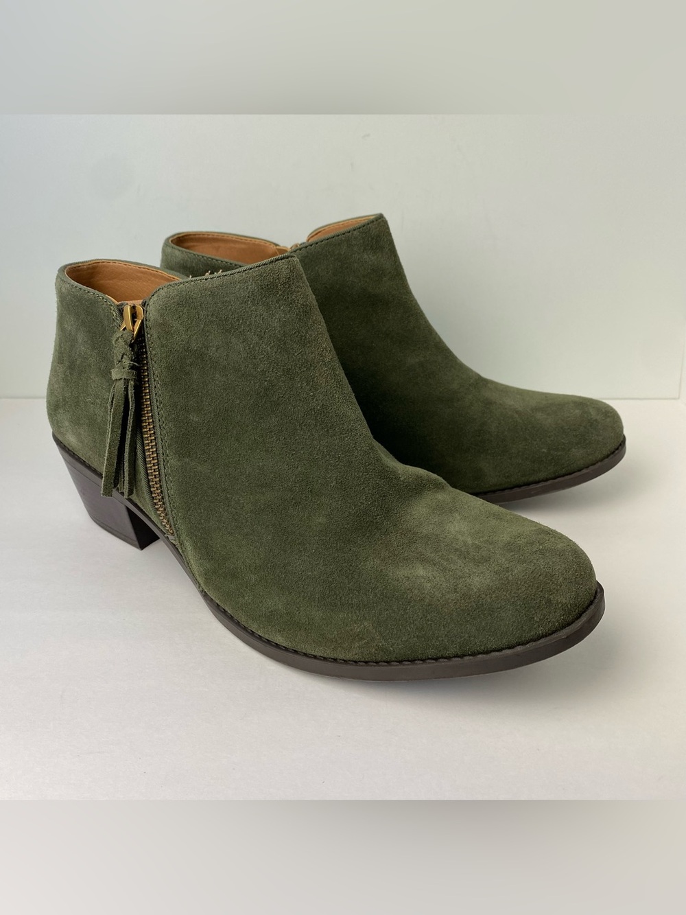 Vionic Shyanne Ankle Boots Women’s 11 Geen Suede Water Repellent Side Zip Shoes